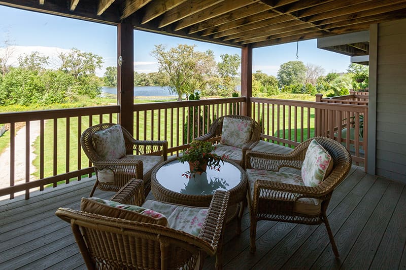 Charter Senior Living of Hasmer Lake Patio