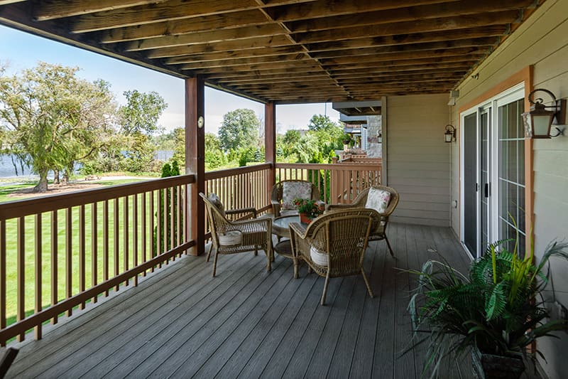 Charter Senior Living of Hasmer Lake Patio